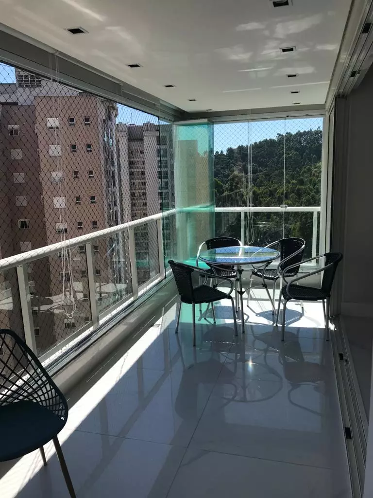 Projeto de envidraçamento de sacada 8